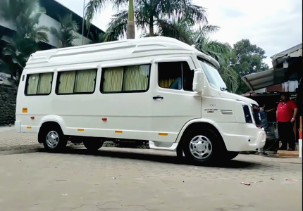 17 Seater Tempo Traveller Rental